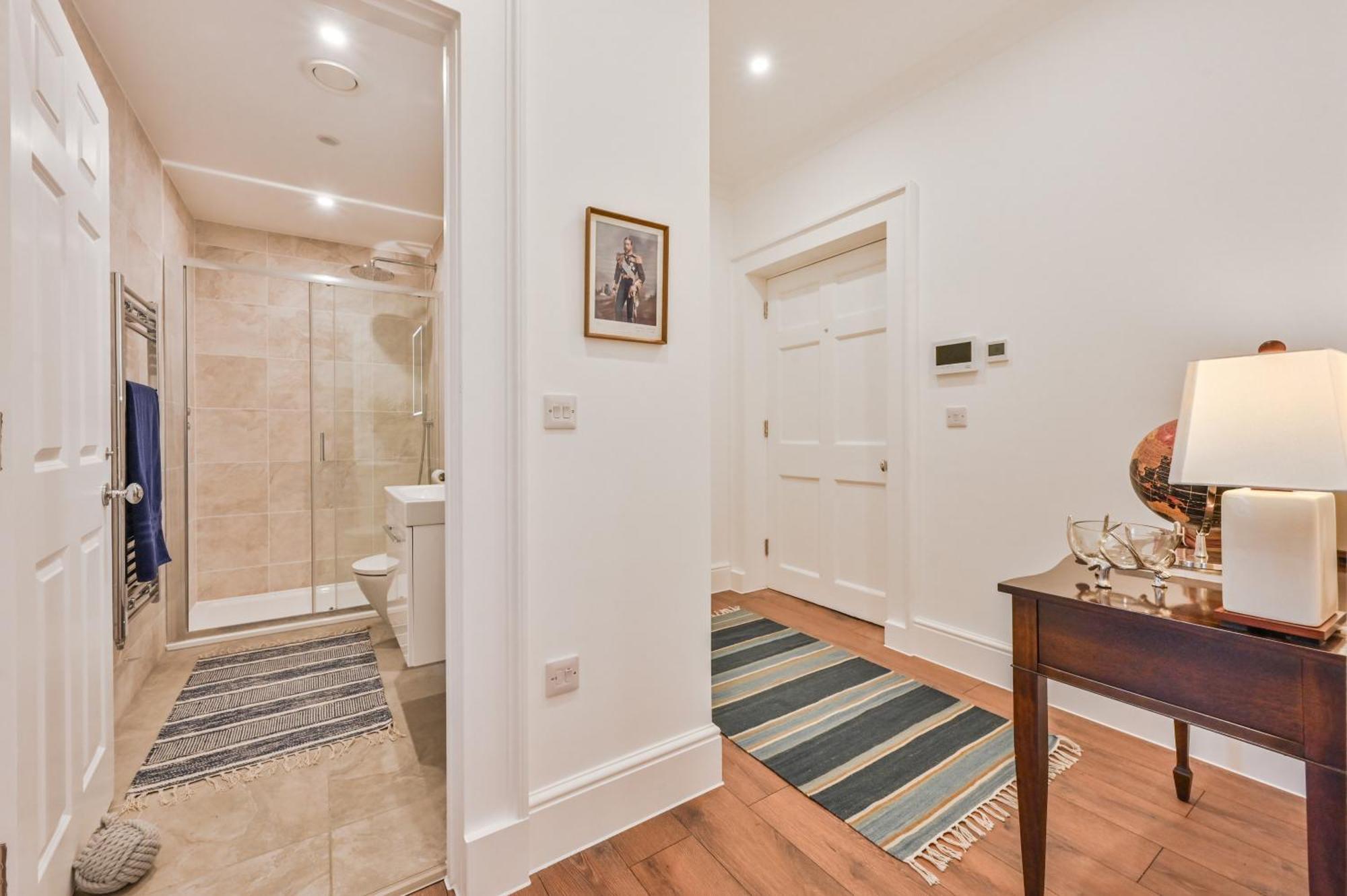 9 Admiralty House Stunning Luxury Apartment With Free Parking Plymouth Eksteriør bilde