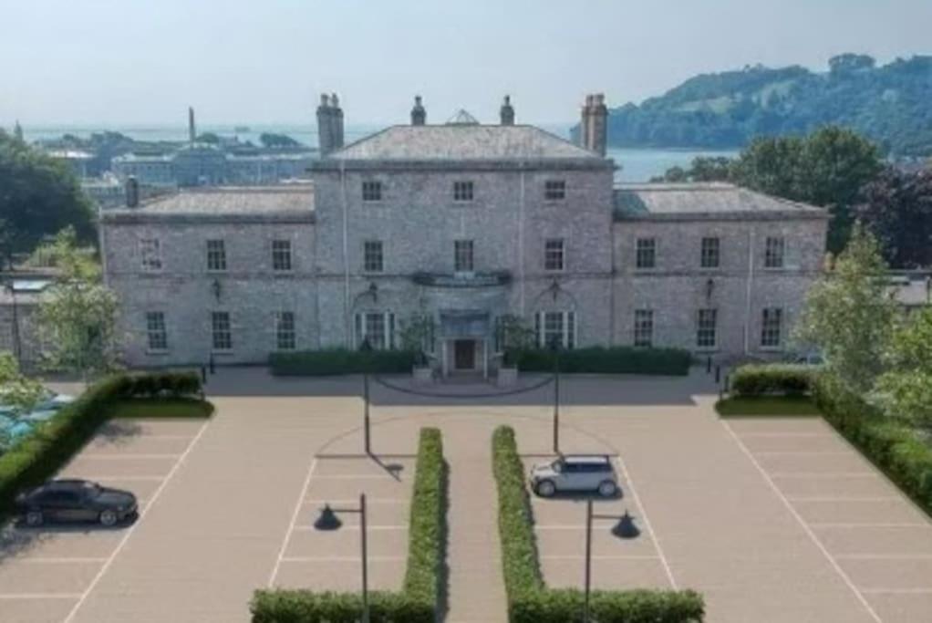 9 Admiralty House Stunning Luxury Apartment With Free Parking Plymouth Eksteriør bilde
